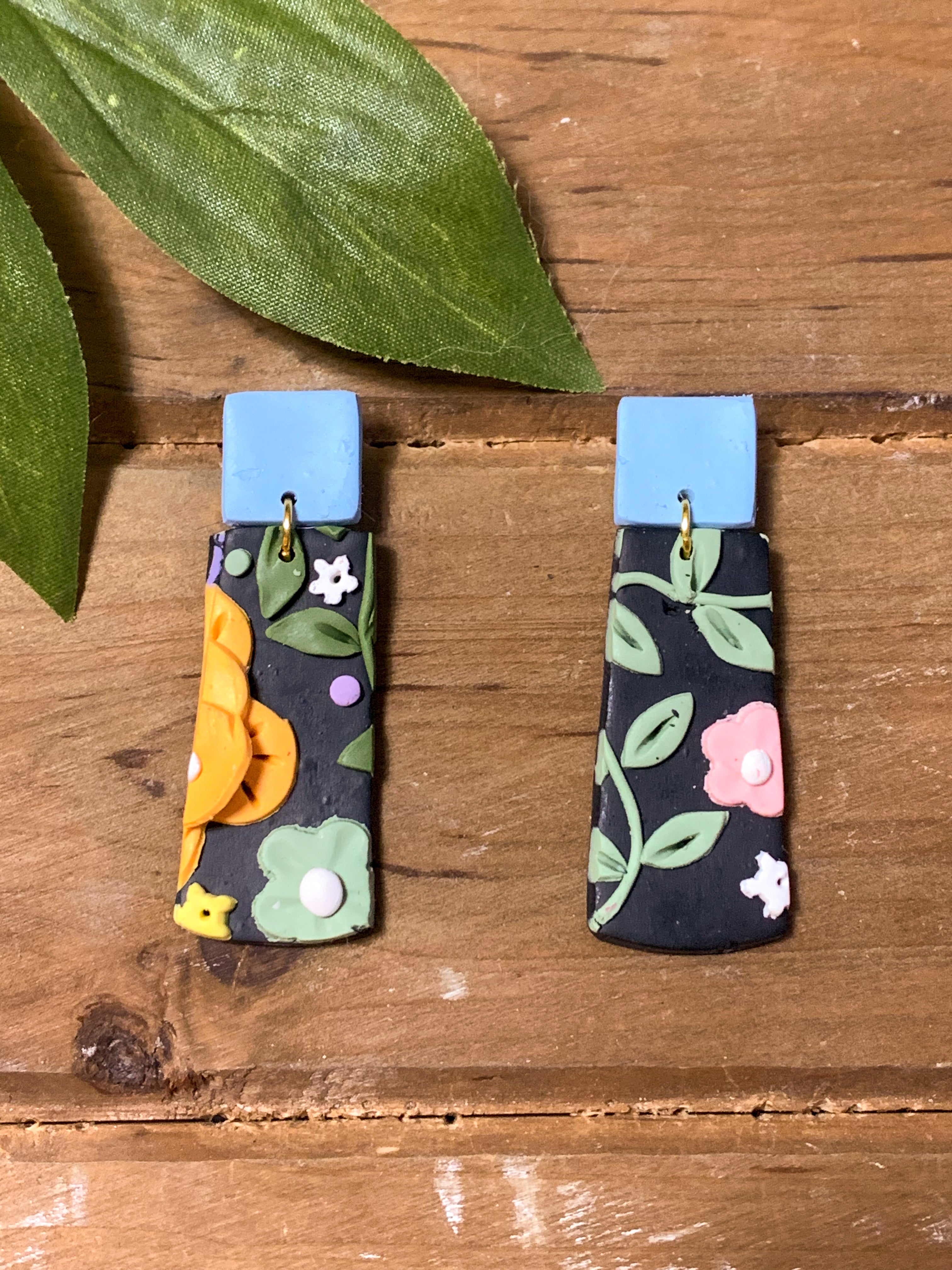 Animal Crossing Black Floral Slab Earrings (Rounded Rectangle)