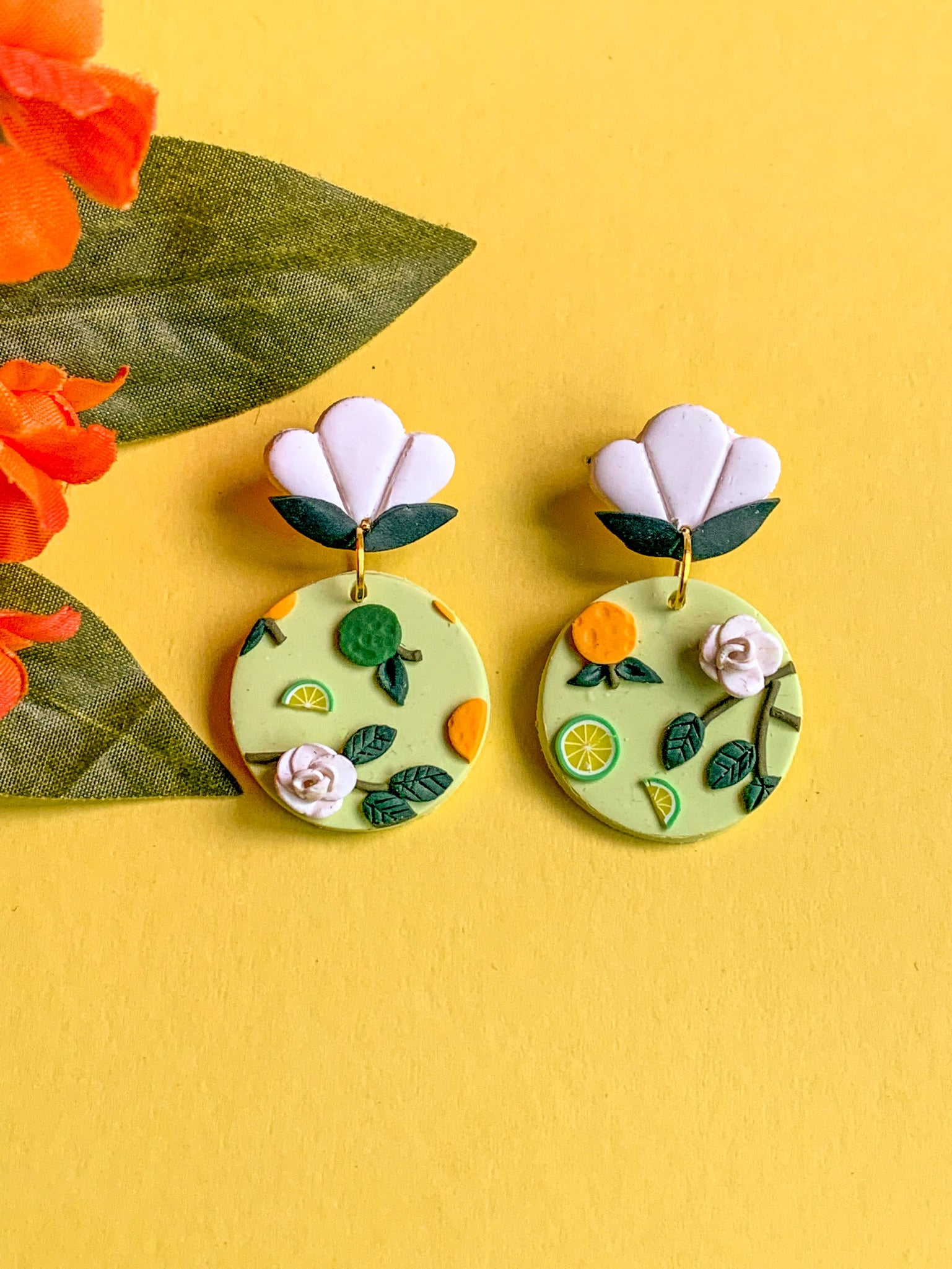 Calamansi Sampaguita Slab Earrings (Circle)